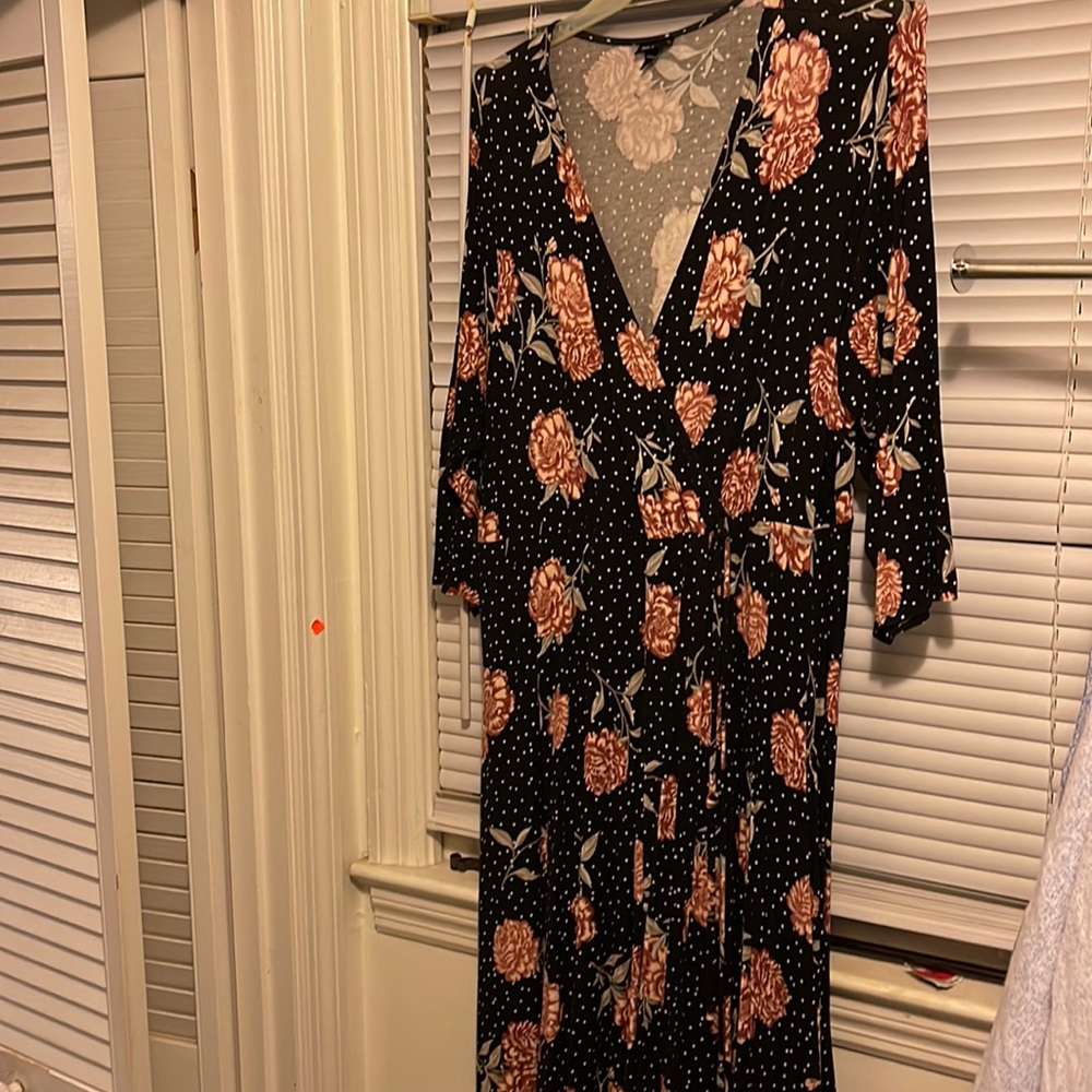 Rose poka dot